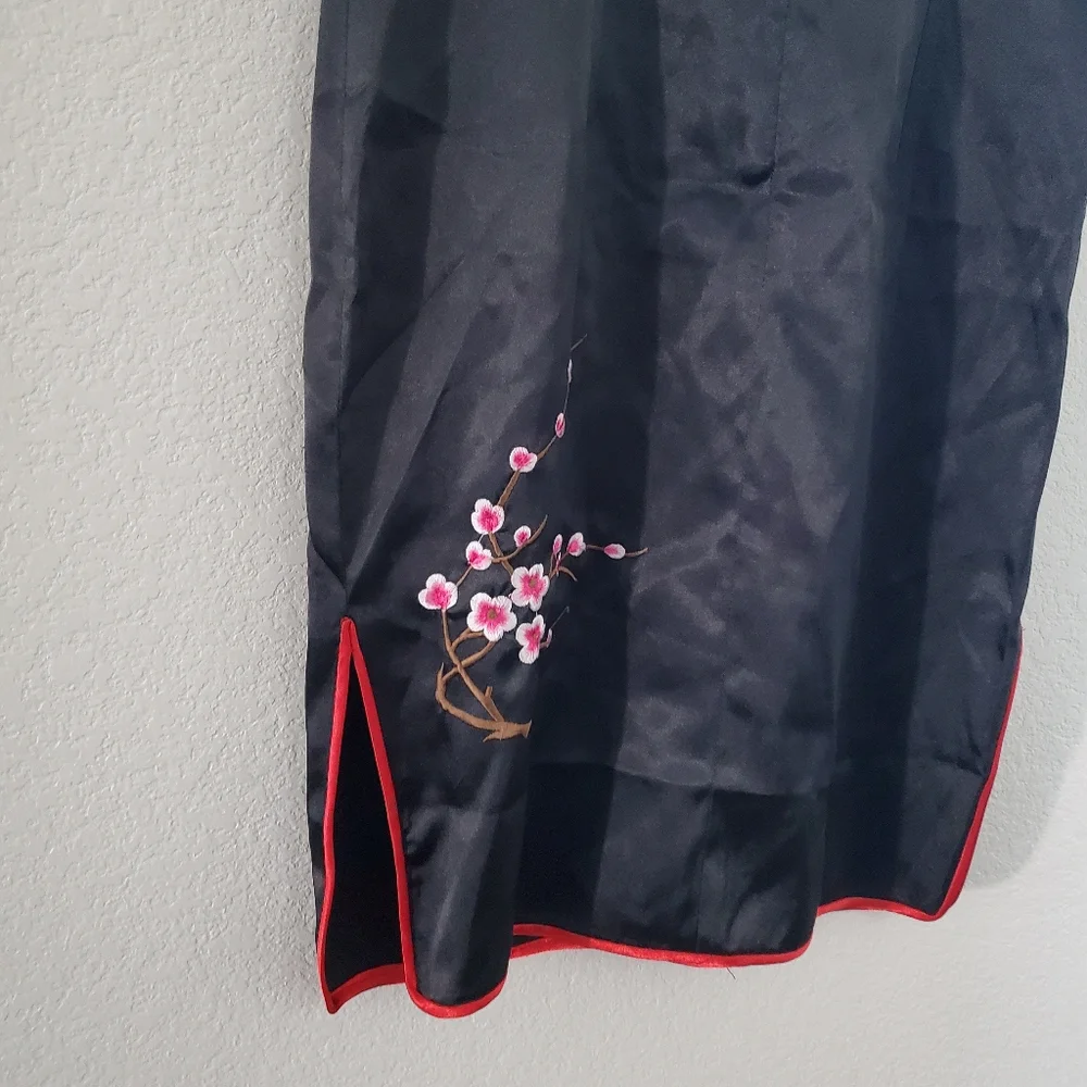 Asian Inspired Sleeveless Dress - Picture 5 of 7